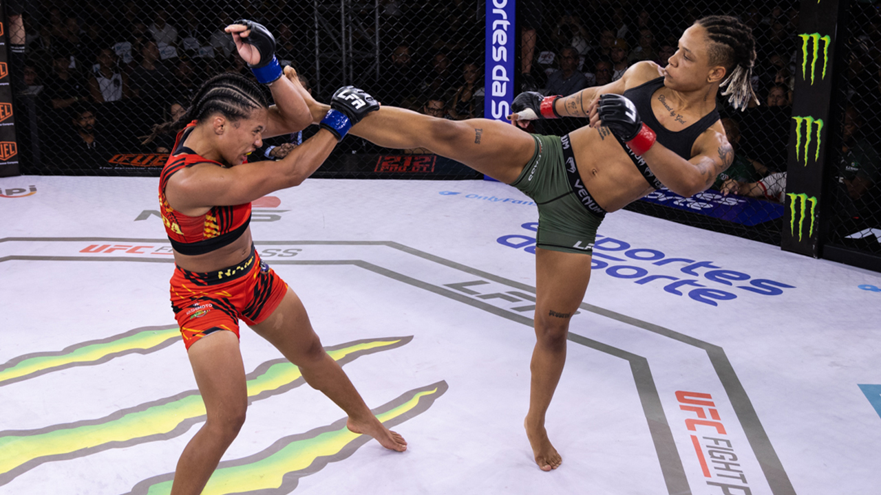Yasmin Guimarães venceu a luta principal - LFA Brasil