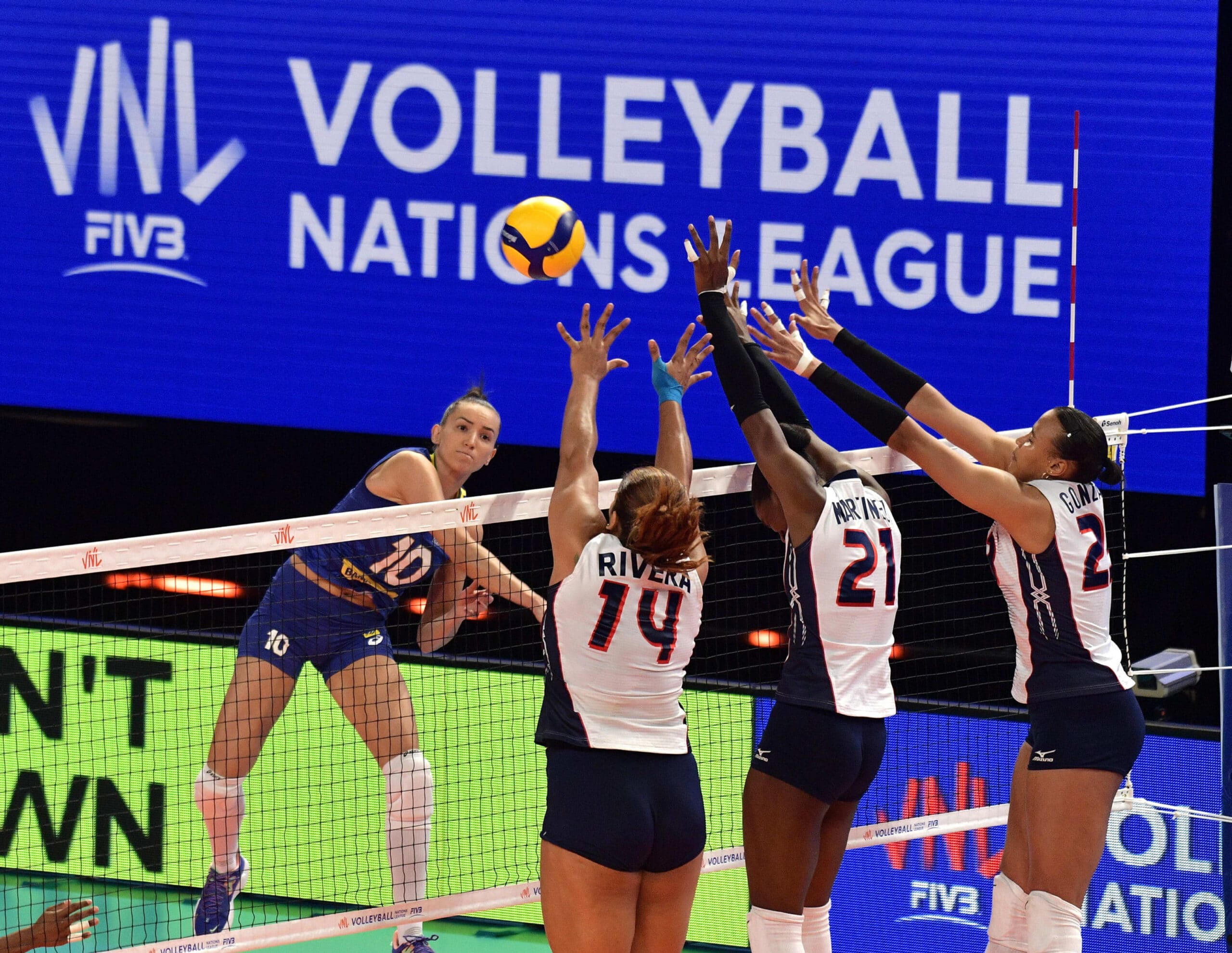 Brasil bate a República Dominicana e vence a segunda na Liga das Nações de Vôlei - FIVB/ Fotos Públicas