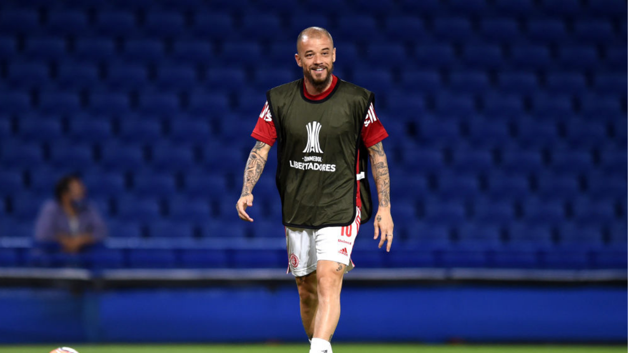 Logo após despedida do Inter, 'Alessandro já quer definir futuro antes de fim do ano - GettyImages/Divulgação