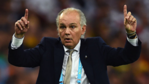 Clubes e personalidades do esporte lamentam pela morte do treinador Alejandro Sabella - GettyImages