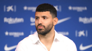 Aguero, jogador do Barcelona durante entrevista coletiva - GettyImages