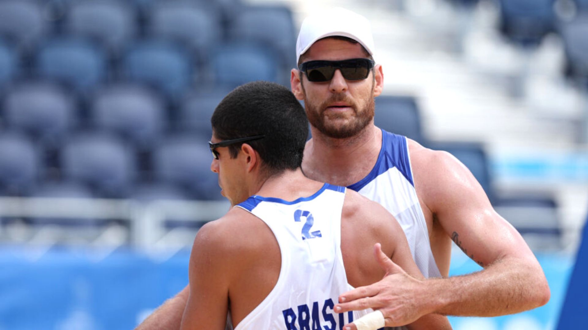 Alison e Álvaro, jogadores de vôlei de praia - GettyImages