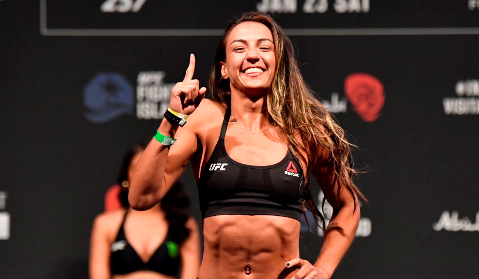 Amanda Ribas desafia Yan Xiaonan para luta pelo peso-palha do UFC - GettyImages