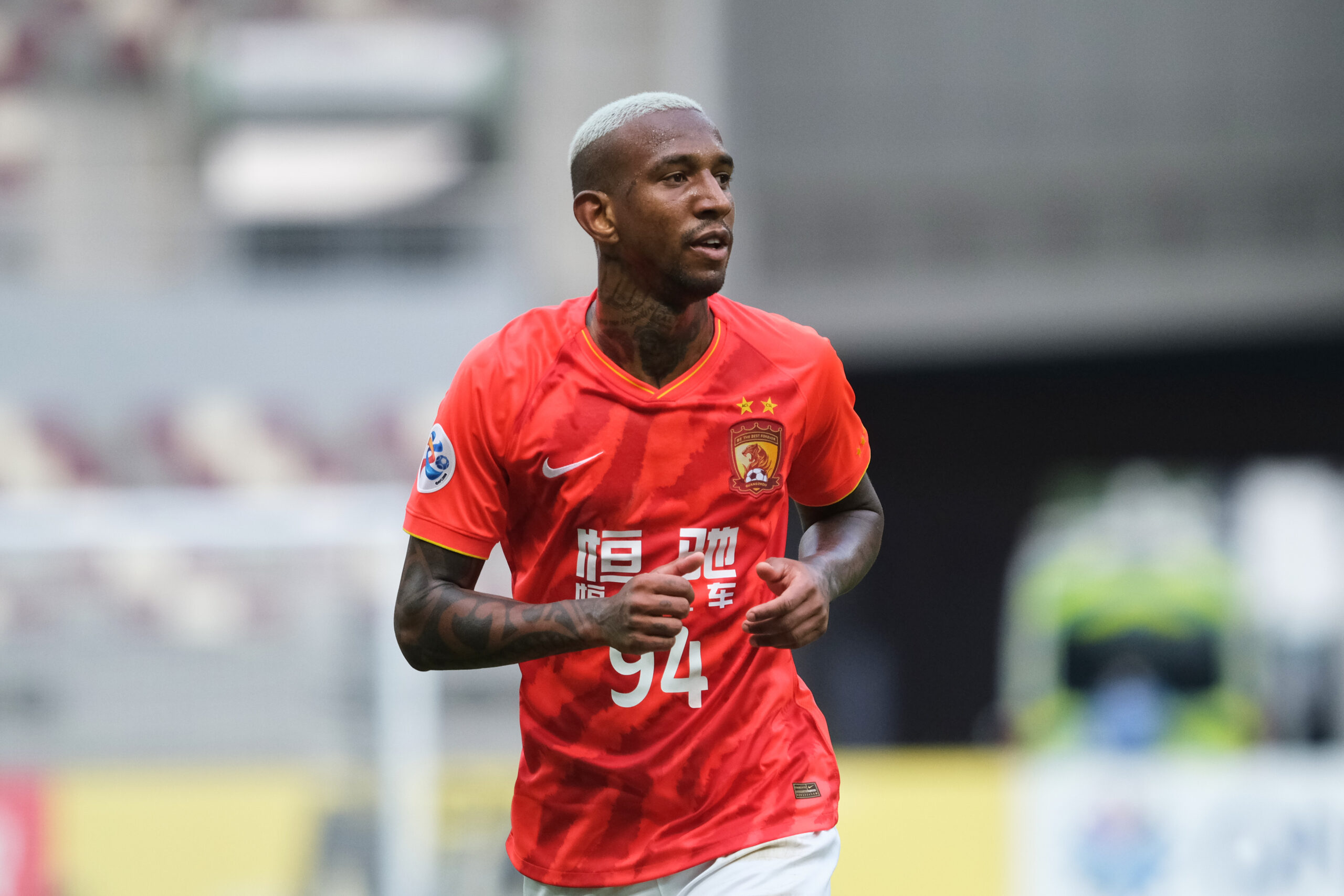 Anderson Talisca atuando pelo Guangzhou Evergrande - Getty Images