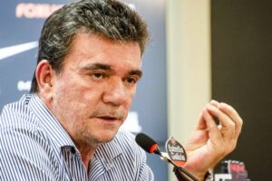 Deu treta! Presidente do Corinthians rasga o verbo contra o Benfica após caso Pedrinho - Gero Rodrigues/Ofotográfico/Folhapress