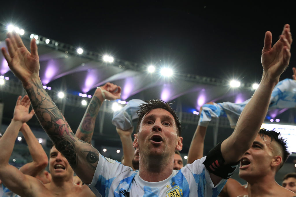 Messi vai estar em campo e como titular na partida entre Brasil e Argentina - GettyImages