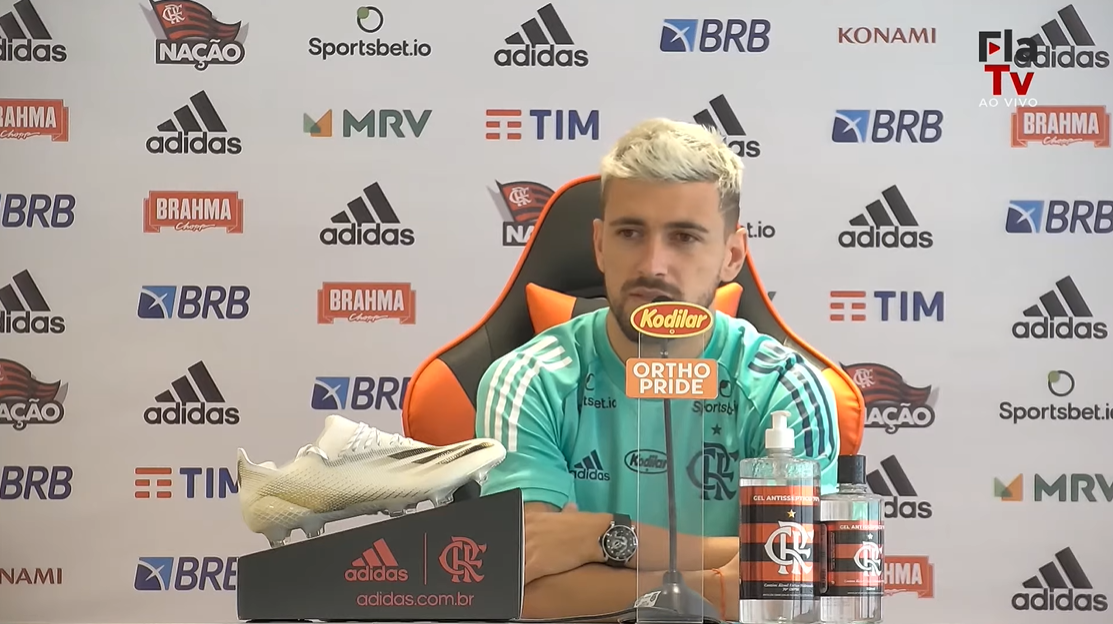 Arrascaeta avalia momento do Flamengo e vê chance de aproveitar tropeço do Inter: “Não podemos oscilar” - Reprodução/ YouTube