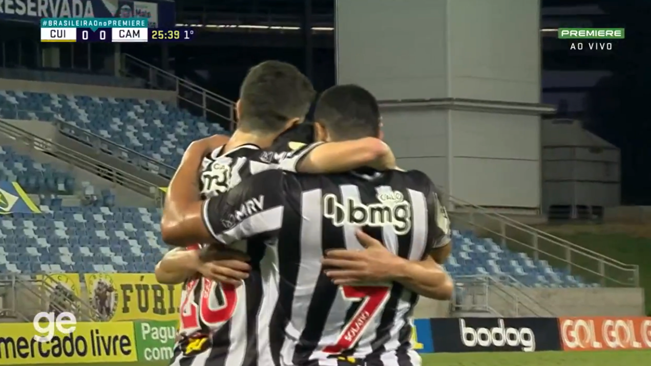 Jogadores do Atlético-MG comemorando o gol diante do Cuiabá, pelo Brasileirão - Transmissão Premiere