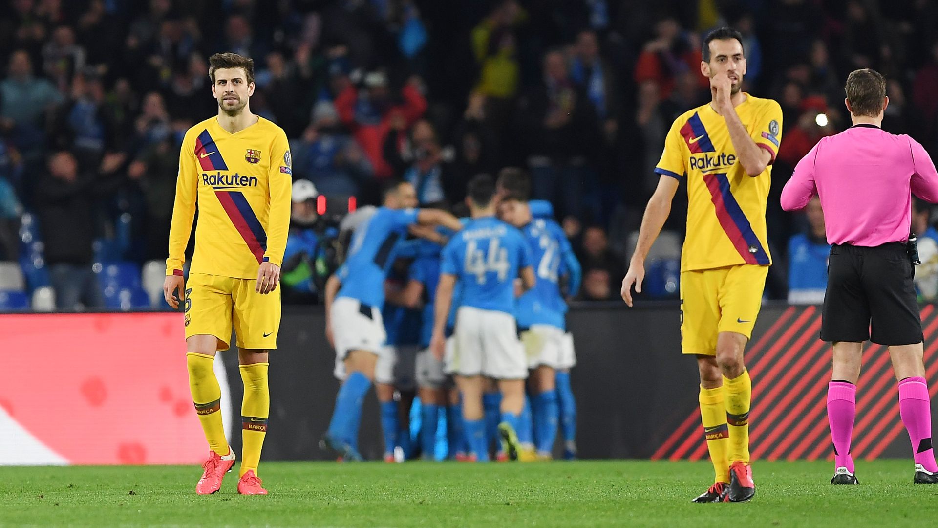 Jornal: Barcelona pede redução salarial a Piqué e Busquets - GettyImages