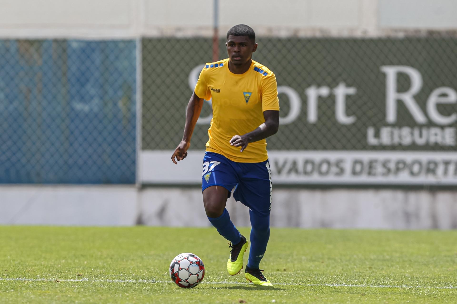 Khevin, do Estoril - Divulgação/Estoril