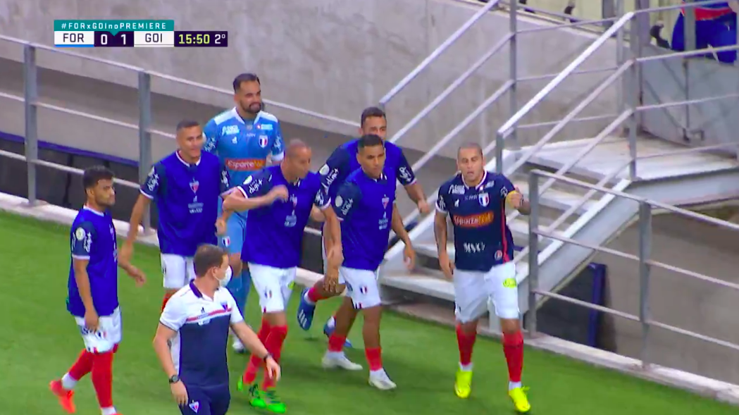 Wellington Paulista marca centésimo gol na carreira - Transmissão TV Globo