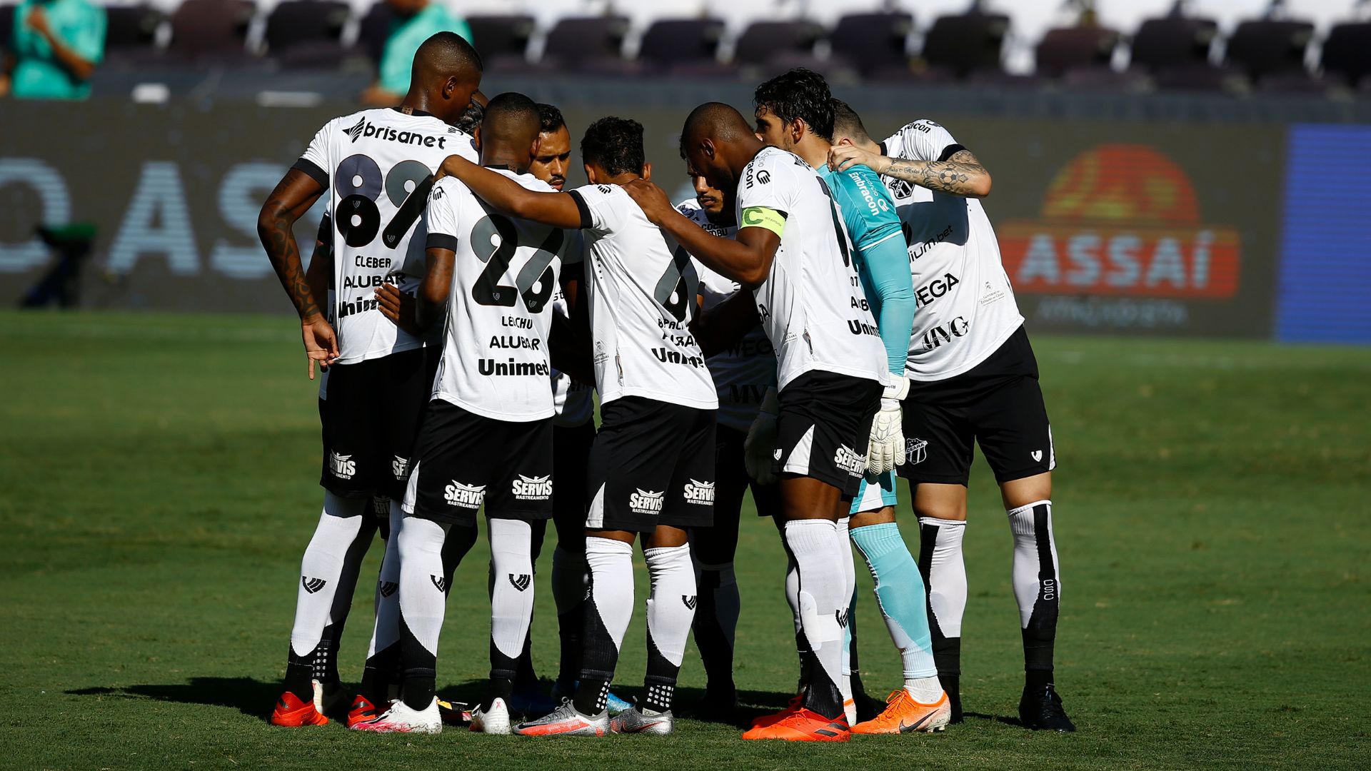 Ceará x Avaí atrasa por problemas na iluminação - GettyImages