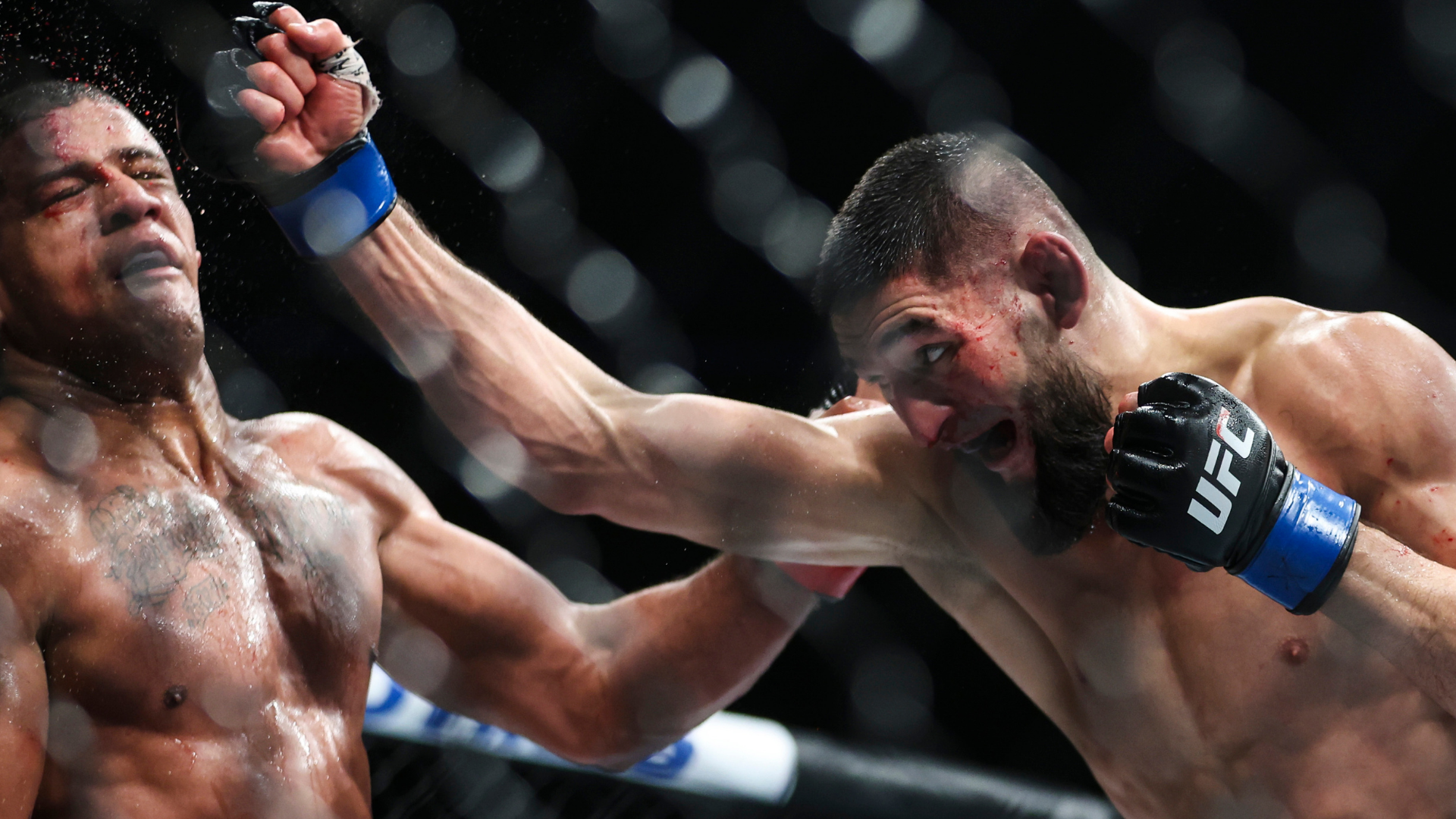 Gilbert Durinho e Khamzat Chimaev se enfrentaram no UFC 273 - GettyImages