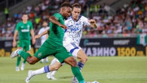 Cicinho, ex-Santos, mira partida decisiva na Champions League - Divulgação/ Ludogorets