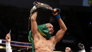 Deiveson Figueiredo foi o grande destaque brasileiro no UFC 270, que foi realizado em Anaheim, nos Estados Unidos - GettyImages