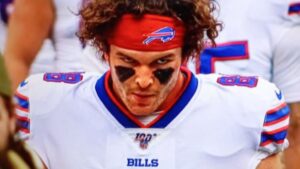 Dawson Knox estende contrato com Buffalo Bills por quatro anos - Divulgação