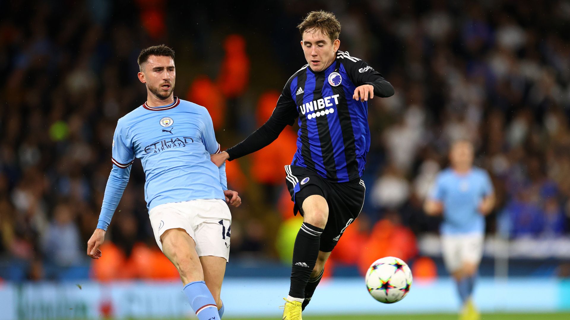 Aymeric Laporte, do Manchester City, e Isak Bergmann Johannesson, do Copenhagen - Michael Steele / Getty Images