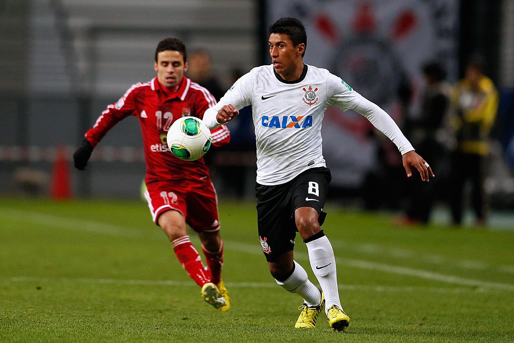 Paulinho pode ser reforço do Corinthians para o elenco de Sylvinho - GettyImages