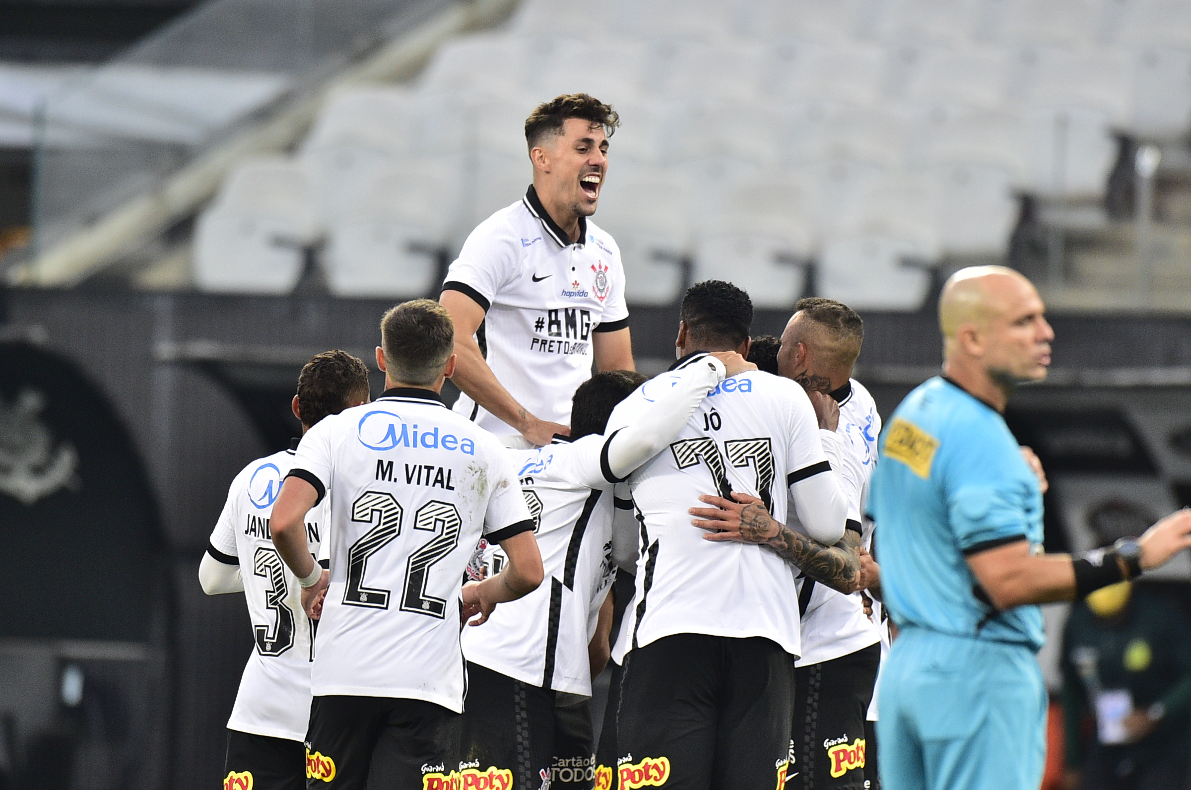 Jogadores do Corinthians comemorando gol - Alexandre Battibugli/FPF/Fotos Públicas