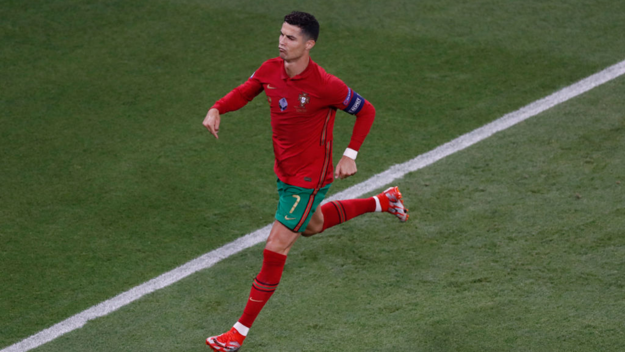 Cristiano marca duas vezes no fim e comanda vitória de Portugal sobre a Irlanda - GettyImages