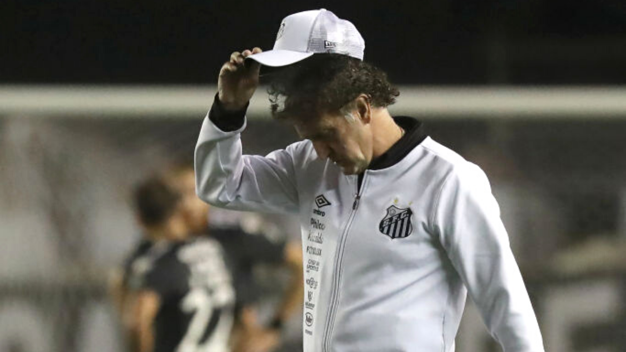 Cuca em ação pelo Santos - GettyImages