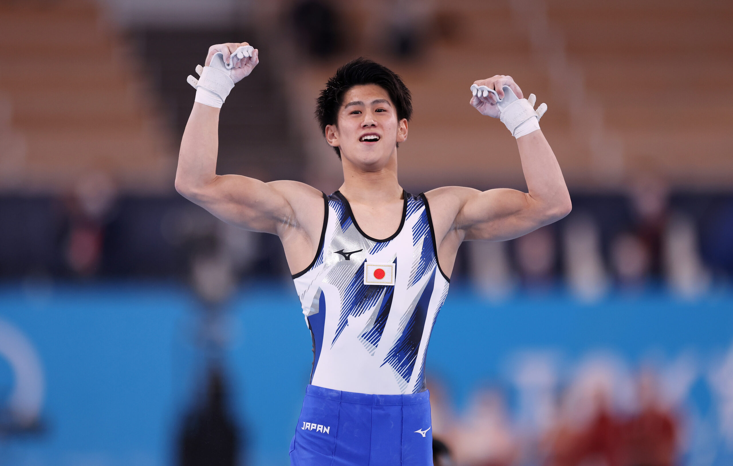 Daiki Hashimoto após vitória na ginástica individual geral masculina em Tokyo 2020 - Getty Images