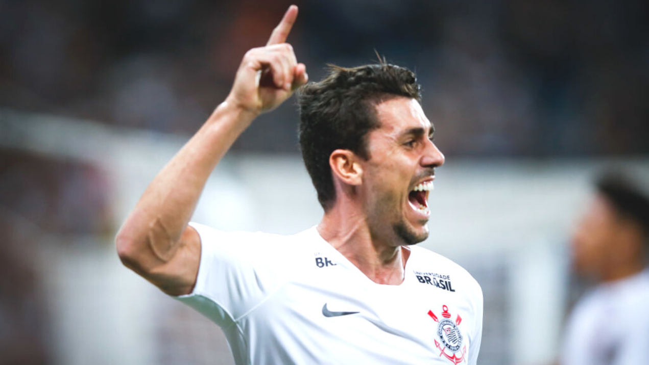Danilo Avelar comemora 100 jogos pelo Corinthians e projeta - GettyImages