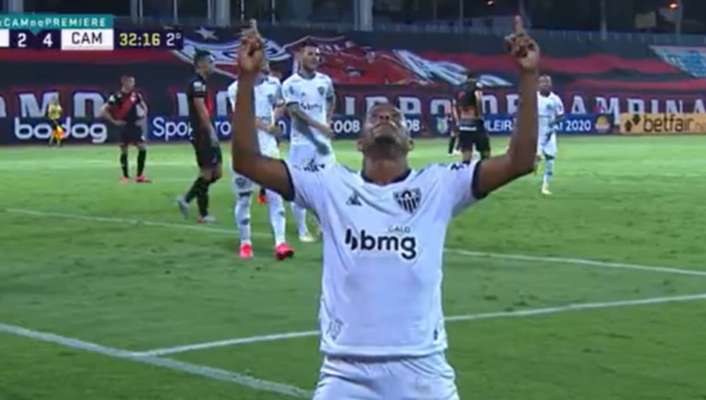 Keno comemorando gol do Galo - Transmissão Premiere FC