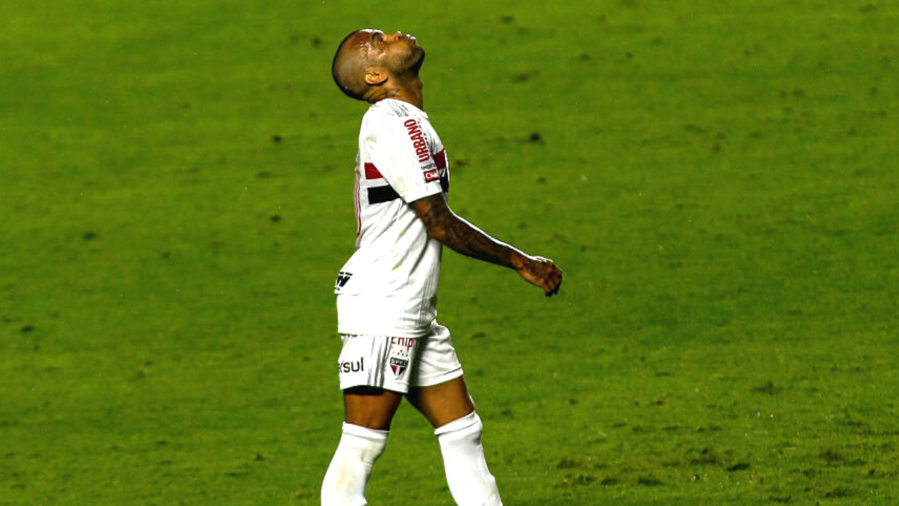 Após vitória na estreia, Daniel Alves avalia temporada do São Paulo e define partidas - GettyImages