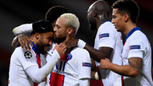 Neymar em ação pelo Paris Saint-Germain - GettyImages