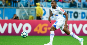 Manoel em ação pelo Cruzeiro - Getty Images