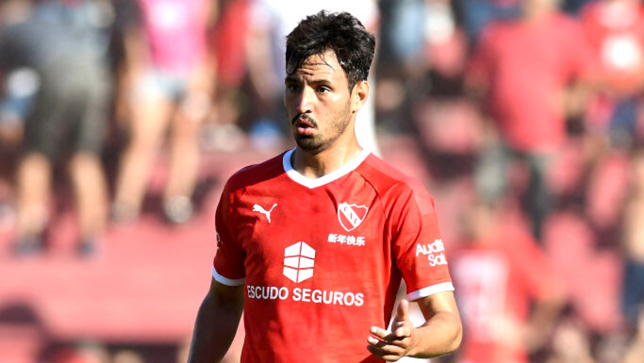 Lateral-esquerdo do Independiente interessa diretoria do Vasco, mas valor pedido pelos argentinos é considerado alto - GettyImages