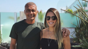 Novo treinador do Vasco se apresenta com camisa de Romário e filha do jogador comenta - Reprodução/Instagram