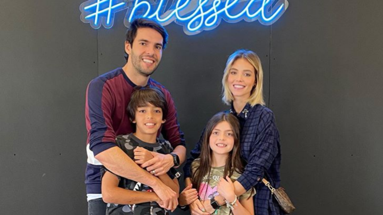 Kaká faz publicação com filhos e esposa, e internautas comentam - Reprodução/Instagram