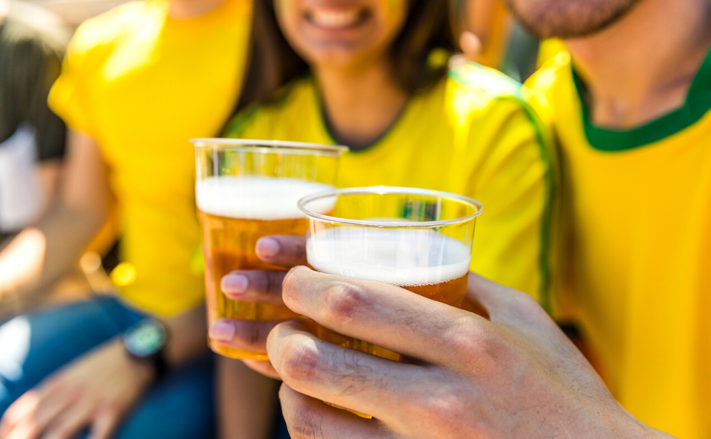 STF autoriza a venda de bebidas alcoólicas em estádios e arenas - GettyImages