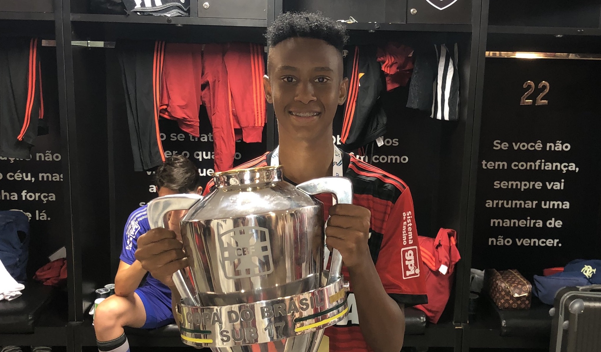 Felipinho está emprestado para o Avaí - Twitter
