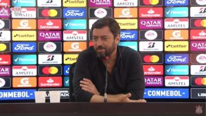 Corinthians define primeiro alvo - Transmissão / Corinthians TV