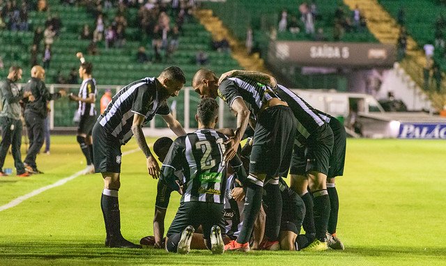 {} - Figueirense (Crédito: Reprodução Twitter)