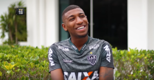 Emerson foi revelado pelo Galo Doido - Transmissão TV Galo