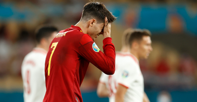 Espanha empata com Polônia - Getty Images