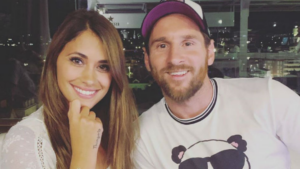 Antonela Roccuzzo, esposa de Messi ao lado do jogador - Reprodução/Instagram