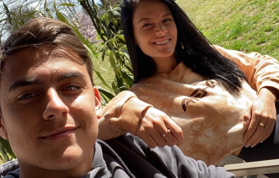 Namorada de Dybala nega que jogador tenha testado positivo para o coronavírus pela quarta vez - Instagram