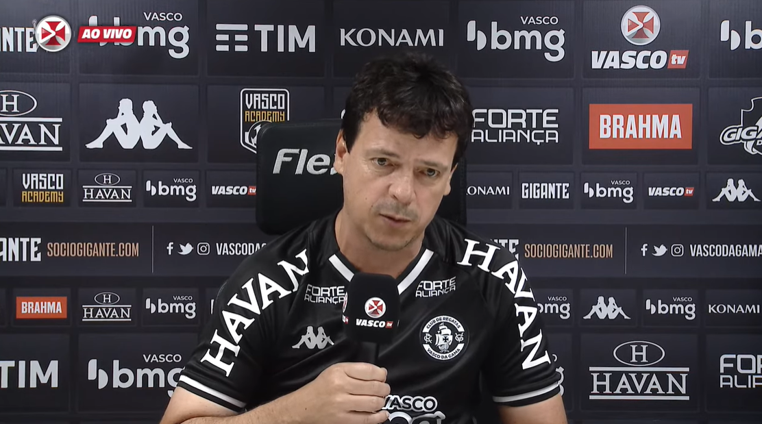 Fernando Diniz, treinador do Vasco durante entrevista coletiva - Transmissão Youtube/Vasco TV