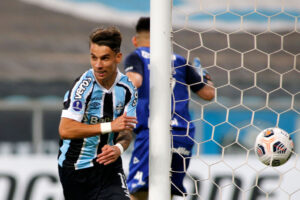 Ferreira é cria da base do Grêmio - GettyImages