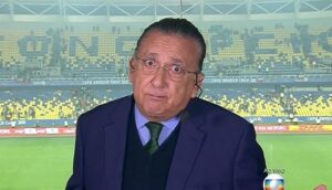 Galvão Bueno critica busca do Flamengo por treinador estrangeiro - Transmissão TV Globo