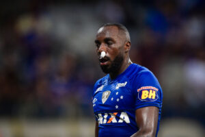 Manoel, zagueiro do Cruzeiro - GettyImages