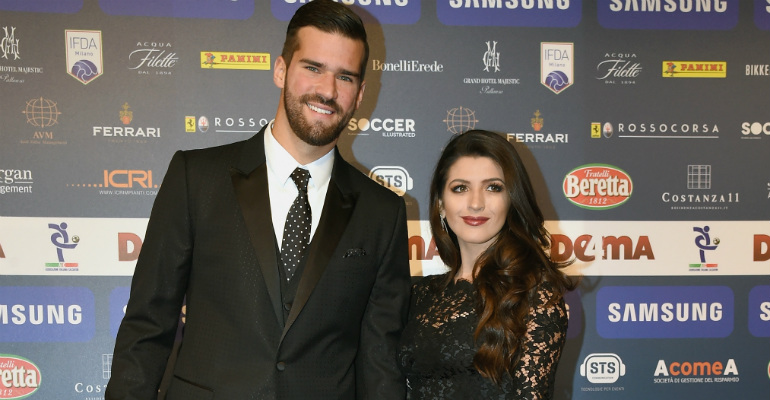 Natália Loewe Becker se declara para Alisson em seu aniversário - Getty Images