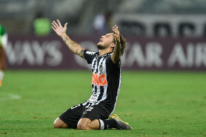 Guga foi o escolhido para o lugar de Emerson na Seleção Olímpica - Getty Images