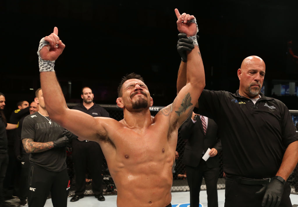Lutador tenta se recuperar no UFC - GettyImages