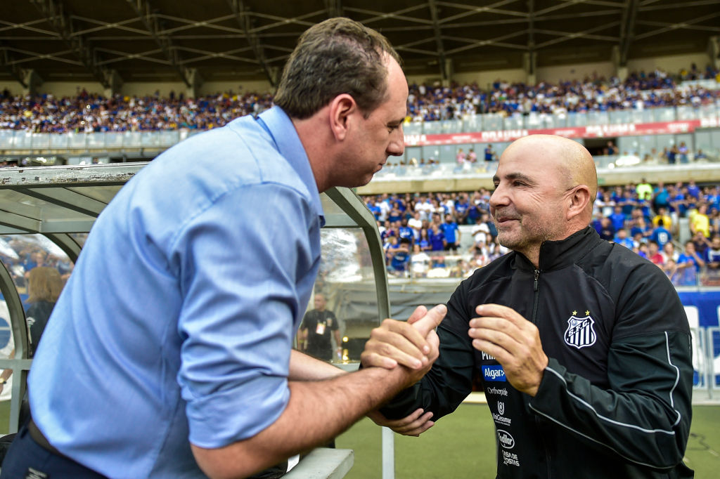 Rogério Ceni está cogitado para assumir o Santos FC - GettyImages